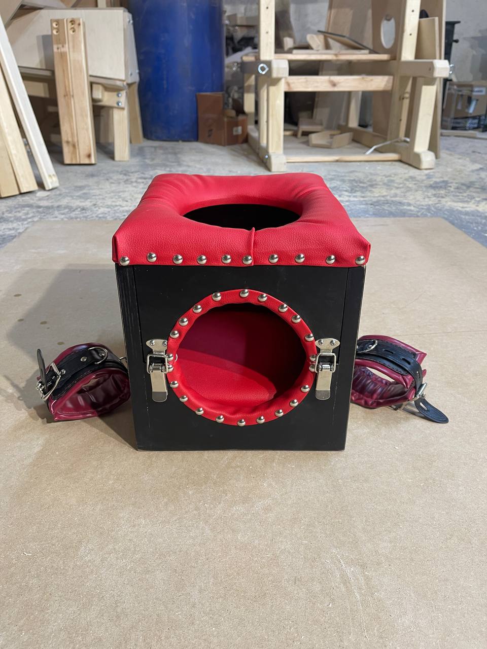 Head box, head bondage, fetish chair BDSM - BDSMWoody