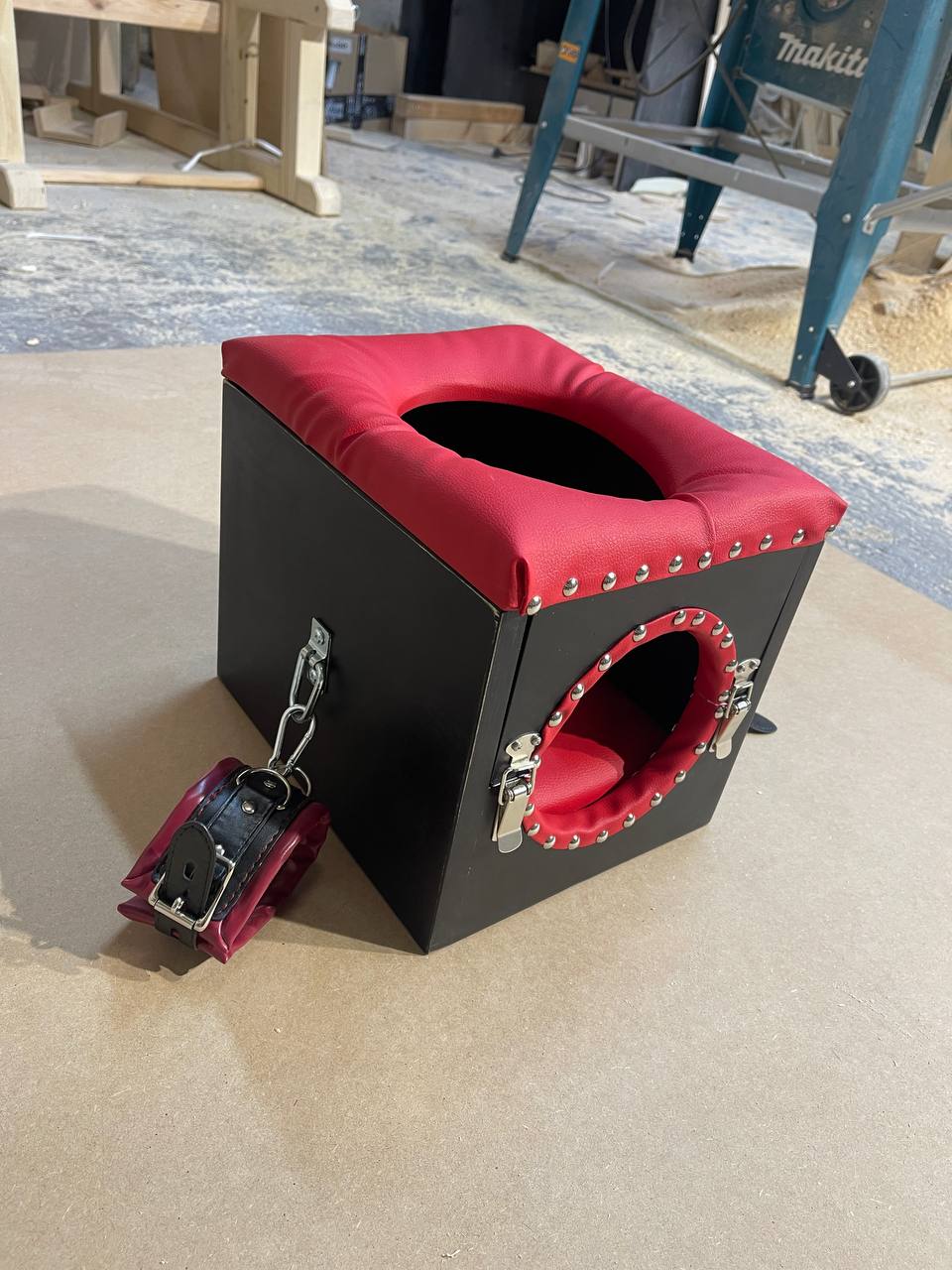 Head box, head bondage, fetish chair BDSM - BDSMWoody